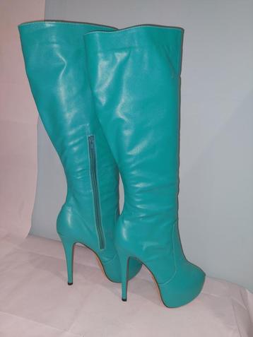 540C* sexy blauwe laarzen met hakken van 14/5 cm (40) beschikbaar voor biedingen