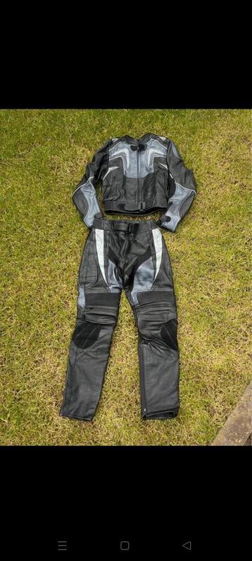 Heel mooi motorpak, Maat S 
Ocf Commandments beschikbaar voor biedingen