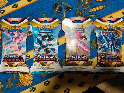 Pokemon Astrial radiance sleeved booster Art Set, Hobby en Vrije tijd, Verzamelkaartspellen | Pokémon, Zo goed als nieuw, Booster