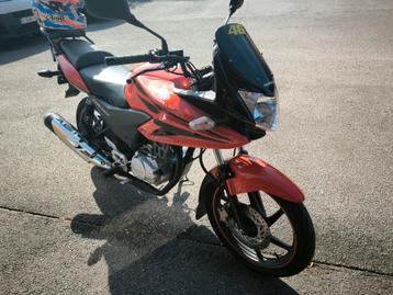 Honda cbf125 beschikbaar voor biedingen