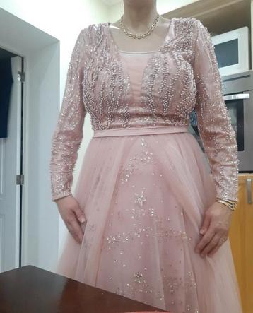 Belle robe de soirée taille M, Enlèvement ou Envoi, Comme neuf