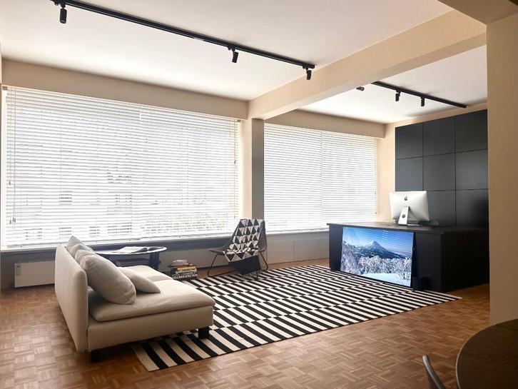 Lichtrijk loft-appartement met gevel van 9m ramen., Immo, Huizen en Appartementen te koop, Antwerpen (stad), Appartement, Verkoop zonder makelaar