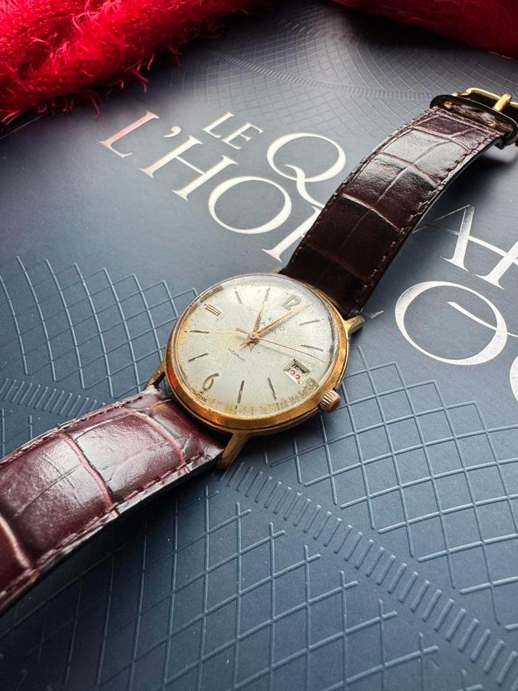 ARCO automatisch vintage horloge - Zwitsers Incabloc-uurwerk, Handtassen en Accessoires, Horloges | Dames, Ophalen of Verzenden