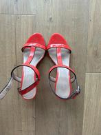Sandaal coraalkleurig Lola Cruz maat 37, Lola Cruz, Overige kleuren, Zo goed als nieuw, Sandalen of Muiltjes