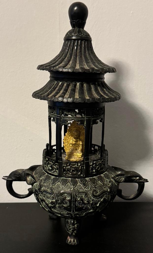 Bronzen wierookbrander met pagode en Boeddha - China 1950, Antiek en Kunst, Kunst | Niet-Westerse kunst, Ophalen of Verzenden