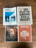 Communicatiewetenschappen 1e bachelor , geen aantekeningen, Boeken, Ophalen of Verzenden, Zo goed als nieuw