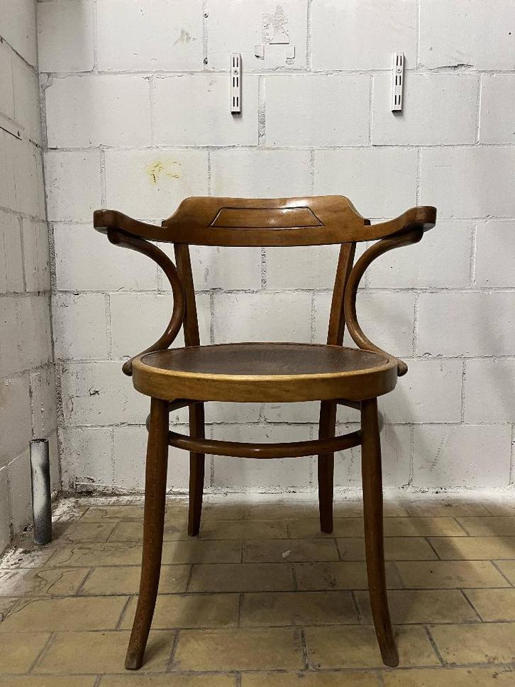 Chaise bistrot ancienne en bois courbé, Antiquités & Art, Antiquités | Meubles | Chaises & Canapés, Enlèvement