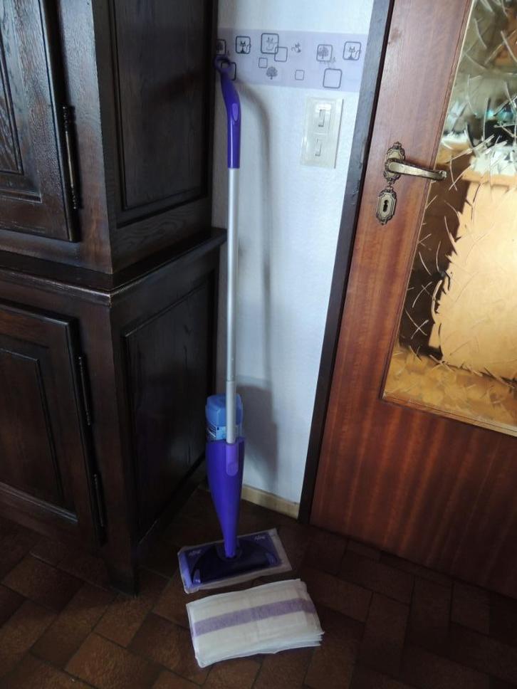 Swiffer Wetjet, Huis en Inrichting, Schoonmaakartikelen, Ophalen