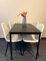 Table avec a 4 chaises, Huis en Inrichting, Tafels | Eettafels, Ophalen, Zo goed als nieuw, Vier personen, Vierkant