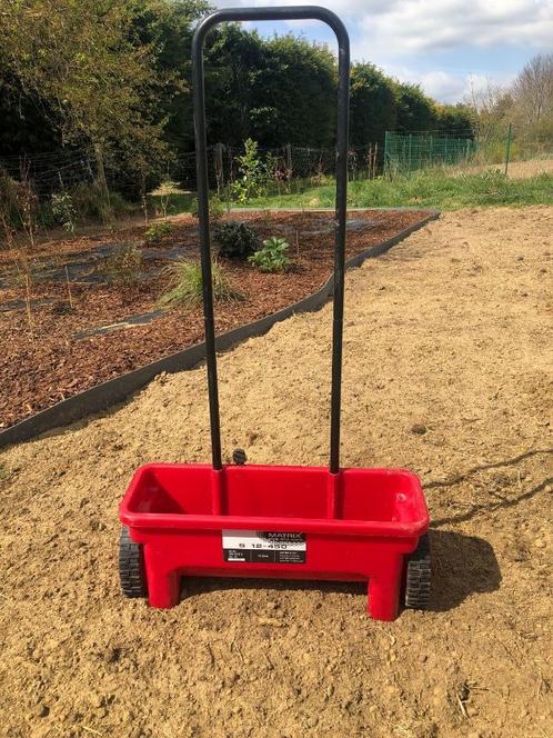 epandeur gazon-engrais 12L, Tuin en Terras, Hand-tuingereedschap, Zo goed als nieuw, Overige soorten, Ophalen of Verzenden