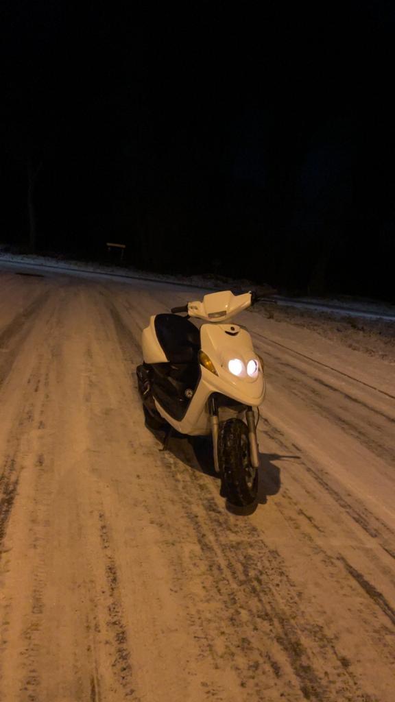 Mbk next gen scooter, Vélos & Vélomoteurs, Scooters | Marques Autre, Utilisé, Classe A (25 km/h), Deux-temps, Enlèvement