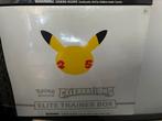 Pokemon 25 celebrations etb, Hobby en Vrije tijd, Verzamelkaartspellen | Pokémon, Ophalen of Verzenden, Nieuw, Losse kaart