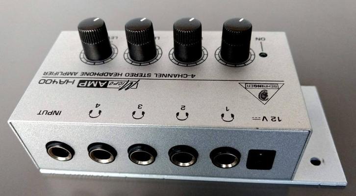 Behringer HA400 stereo hoofdtelefoon-switch-versterker, Audio, Tv en Foto, Versterkers en Ontvangers, Nieuw, Stereo, Overige merken