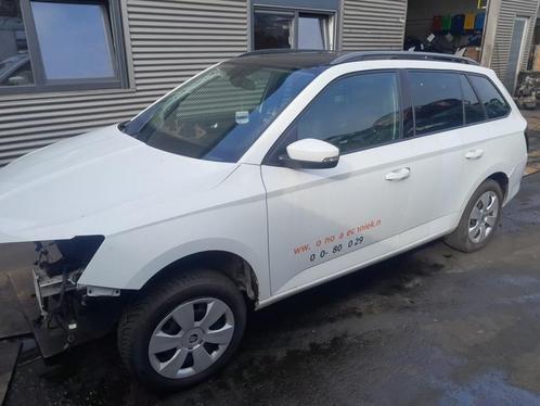 PORTIER LINKS VOOR Skoda Fabia III Combi (NJ5), Auto-onderdelen, Carrosserie, Deur, Skoda, Voor, Links, Gebruikt