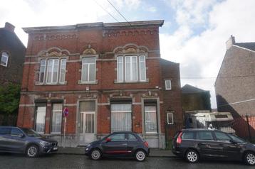 Maison à vendre à Charleroi Jumet, 11 chambres disponible aux enchères