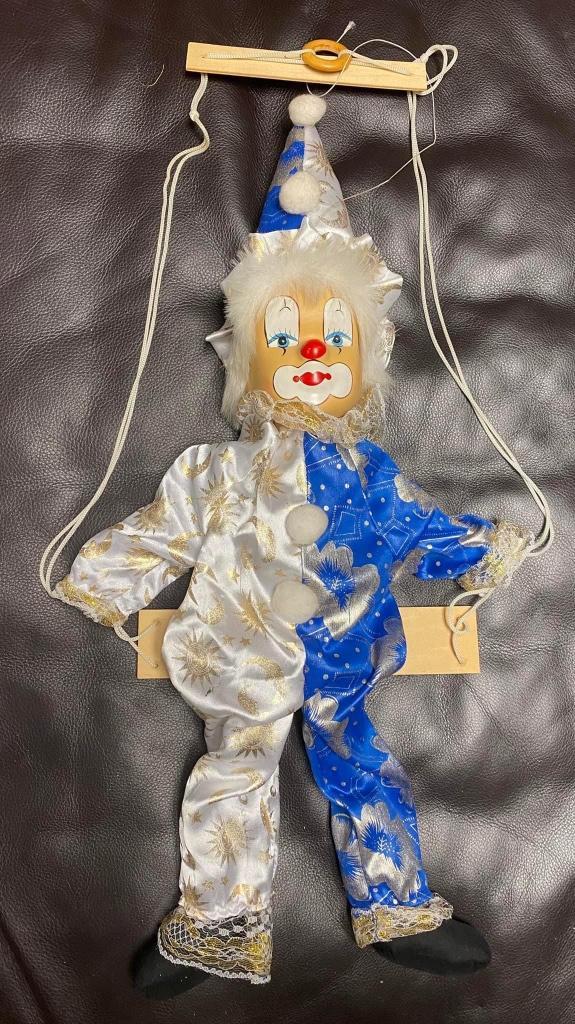 4 prachtige vintage porseleinen clowns op schommel, Verzamelen, Poppen, Ophalen of Verzenden