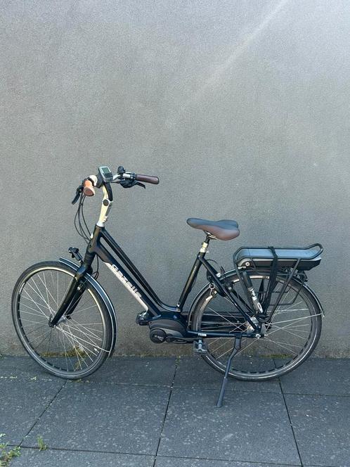 Gazelle Ultimate C8 e-bike bosch Plus, Fietsen en Brommers, Elektrische fietsen, Gebruikt, Gazelle, 51 tot 55 cm, 30 tot 50 km per accu