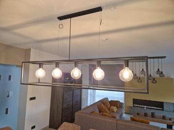 Hanglamp in perfecte staat,  inclusief de lampen. beschikbaar voor biedingen