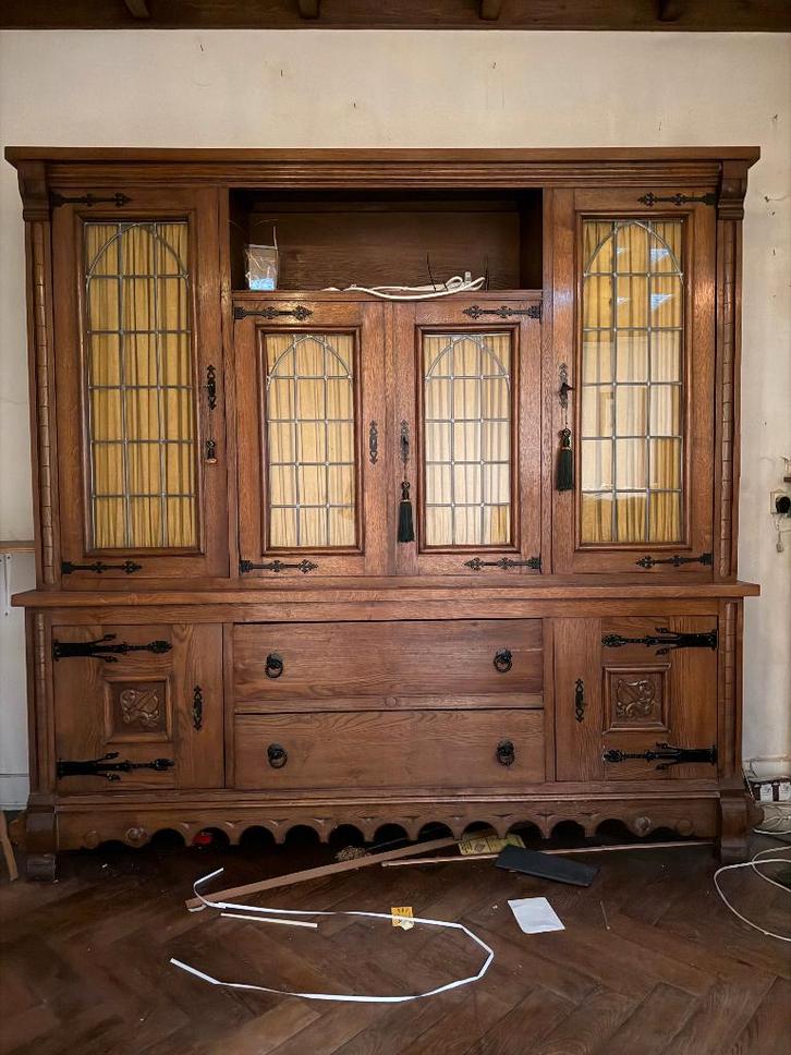 Grote buffetkast met vitrinedelen & laden, Huis en Inrichting, Kasten | Buffetkasten, Glas, Ophalen