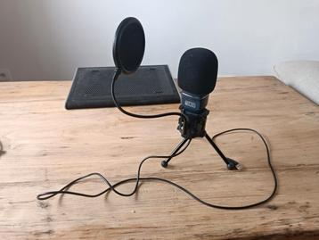 Micro usb pied beschikbaar voor biedingen