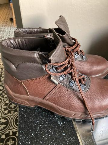 Veiligheidsschoenen /bottines als nieuw! Maat 40 beschikbaar voor biedingen