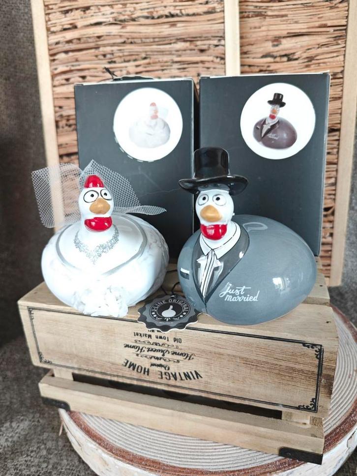 J Line - Couple Petites Poules Couple Mariés, Maison & Meubles, Accessoires pour la Maison | Autre, Neuf, Enlèvement ou Envoi