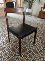 Vintage stoelen walnoot 4 stuks, Huis en Inrichting, Ophalen, Zo goed als nieuw, Hout