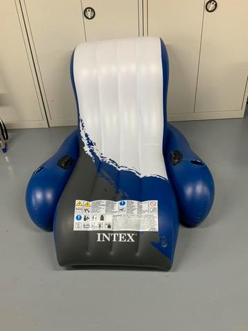 Fauteuil gonflabe de piscine. Neuf. Dans l'emballage. beschikbaar voor biedingen