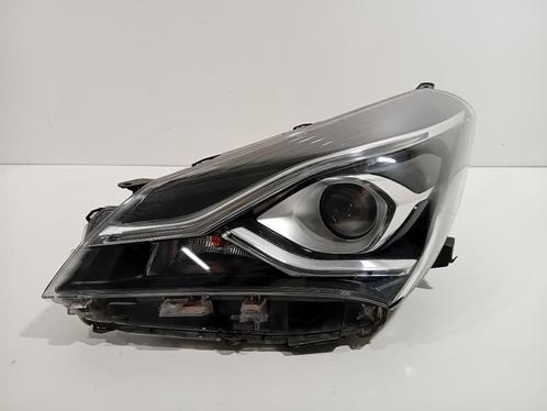 KOPLAMP LINKS Toyota Yaris III (P13) (01-2010/09-2020), Auto-onderdelen, Verlichting, Toyota, Gebruikt
