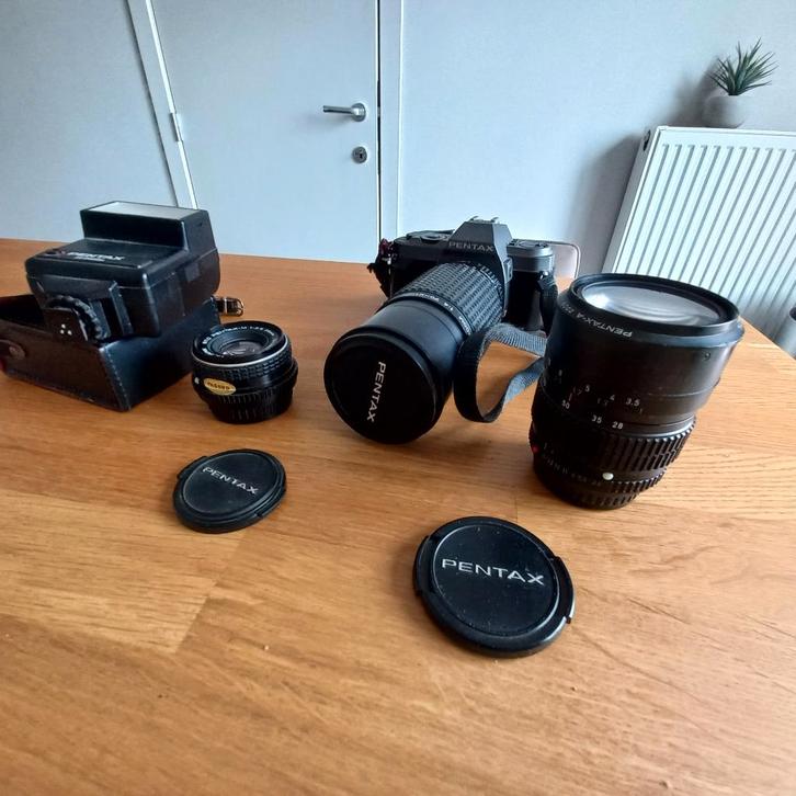 Analoge Pentax Camera + extra lenzen & flits, TV, Hi-fi & Vidéo, Appareils photo analogiques, Utilisé, Pentax, Enlèvement