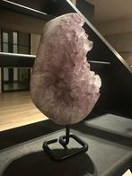 Amethist op staander, Handtassen en Accessoires, Edelstenen, Ophalen of Verzenden