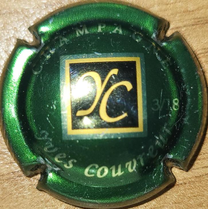 Champagnecapsule Yves COUVREUR groen & goud nr 17, Verzamelen, Wijnen, Champagne, Frankrijk, Ophalen of Verzenden