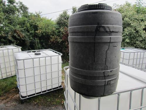 water vaten watervaten 1000 l plastiek pallets IBC tanks ; a, Jardin & Terrasse, Barils de pluie, Utilisé, Synthétique, 150 litres ou plus