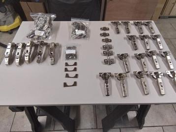 Charnière Blum, Enlèvement, Neuf, Inox, Charnière