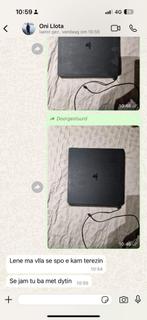 Play station 4 plus joystick, Informatique & Logiciels, Supports d'ordinateur portable, Enlèvement ou Envoi, Comme neuf