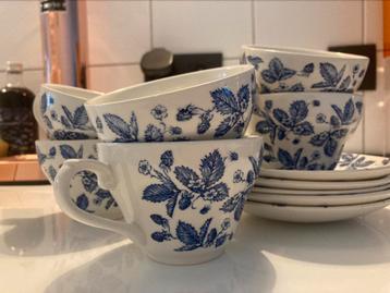 Churchill vintage servies 25-delig in perfecte staat 