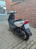 Yamaha YN50FT + gratis fiets, Fietsen en Brommers, Snorfietsen en Snorscooters, Ophalen, Zo goed als nieuw