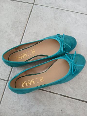Ballerina' s seablue nieuw beschikbaar voor biedingen