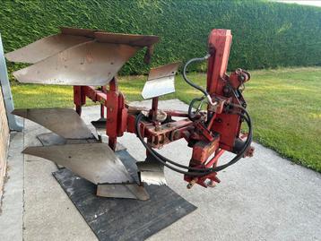 Ploeg voor tractor 2 schaar. beschikbaar voor biedingen