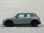 MINI Cooper 5-deurs (Facelift,Camera,Sportzetels,Garantie), Auto's, Mini, Te koop, Zilver of Grijs, Adaptieve lichten, Stadsauto