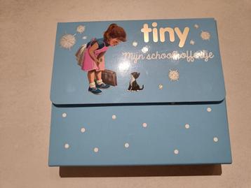 Tiny - mijn schoolkoffertje + extra verhalenbundel beschikbaar voor biedingen