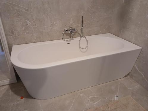 Hoekbad opbouw van Desco, Doe-het-zelf en Bouw, Sanitair, Zo goed als nieuw, Bad, Ophalen