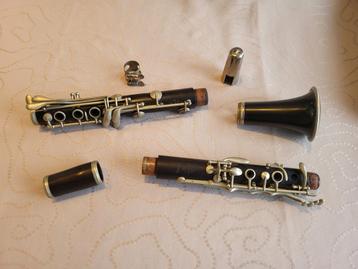 Oude Noblet klarinet, intrinsiek degelijk instrument.