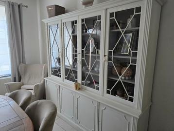 Dressoir  beschikbaar voor biedingen
