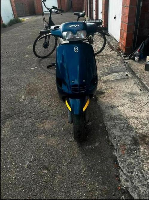 Piaggio Zip 2t 50cc stuntbrommer, Fietsen en Brommers, Scooters | Piaggio, Ophalen