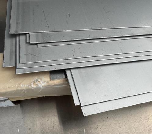 nieuwe RVS 304 205cm x 48cm x 1,5 mm en 150cm x 91cm 1,5 mm, Doe-het-zelf en Bouw, Plinten en Afwerking, Nieuw, Ophalen