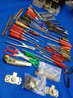 Divers gereedschap en perfect geslepen schroevendraaiers, Doe-het-zelf en Bouw, Gereedschap | Handgereedschap, Ophalen