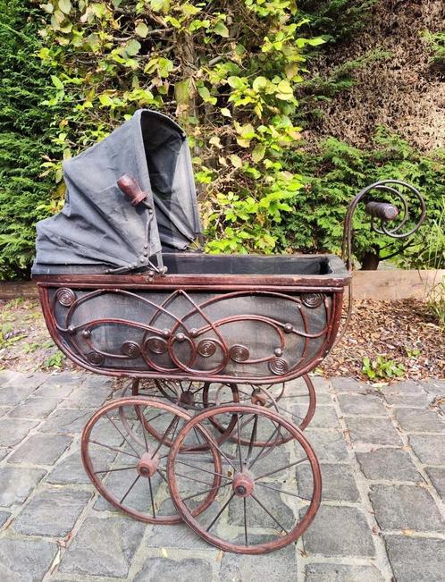 Antieke victoriaanse poppenkinderwagen, Antiek en Kunst, Antiek | Overige Antiek, Ophalen