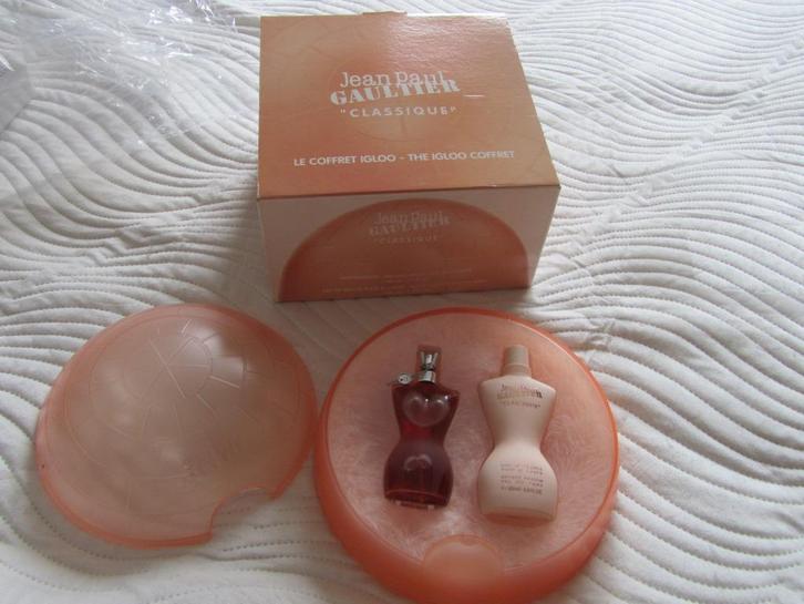 GAULTIER IGLOO CLASSIQUE NEUF, Collections, Parfums, Envoi