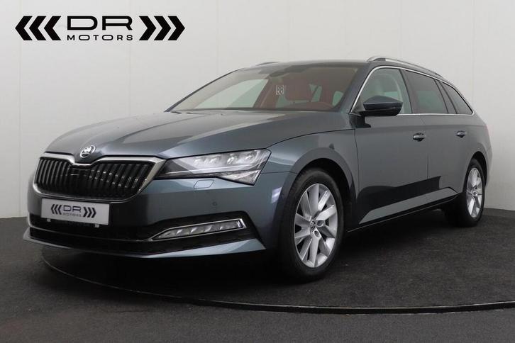 Skoda Superb COMBI 1.6CRTDI DSG  - APPLE CARPLAY/ANDROID -, Autos, Skoda, Entreprise, Superb, ABS, Phares directionnels, Airbags